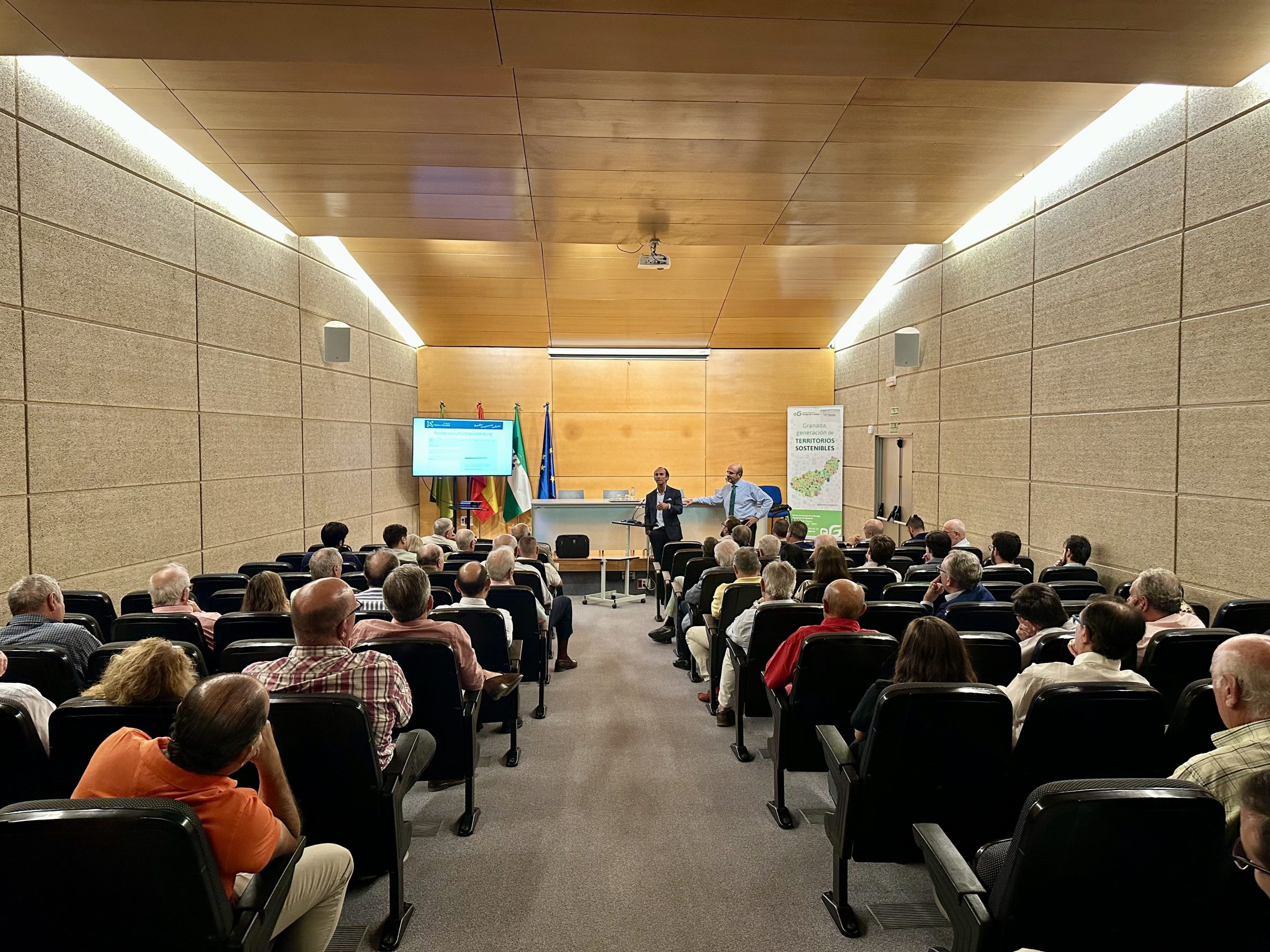 Vista de la sala durante el acto